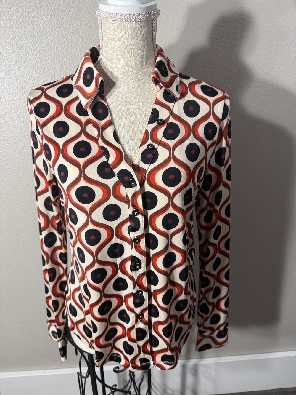 Unk Retro Geometric Button-Up Blouse in Cream, Black & Orange